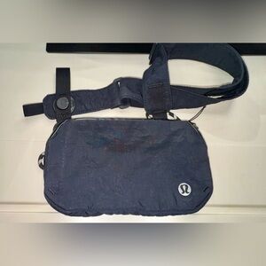 LULULEMON BELT BAG